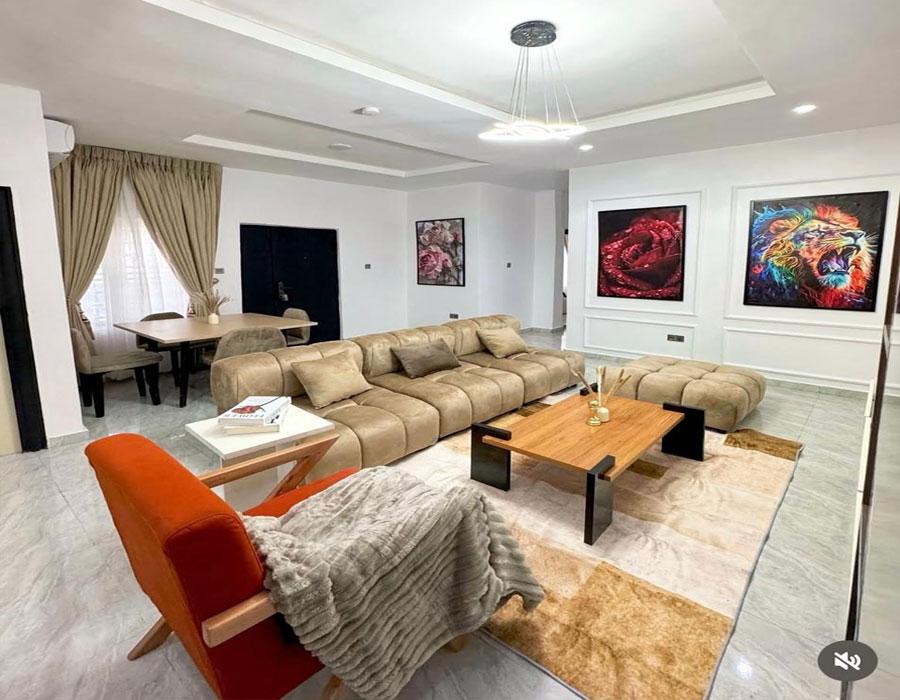 204 – Starlight Suites